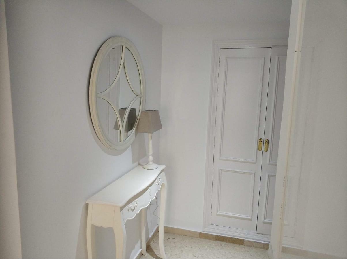 Guesting Comodoro Apartment Кадис Екстериор снимка