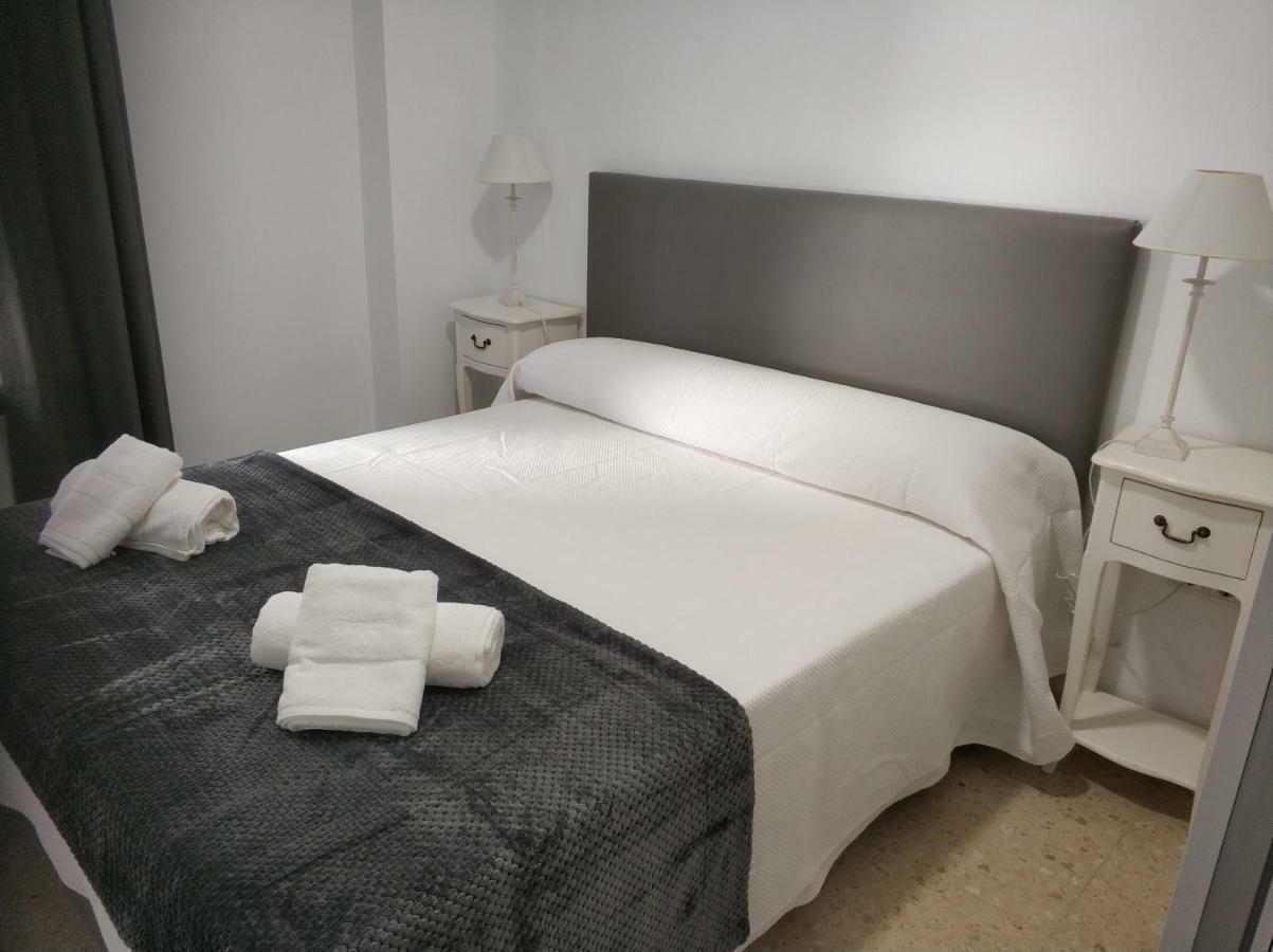 Guesting Comodoro Apartment Кадис Екстериор снимка