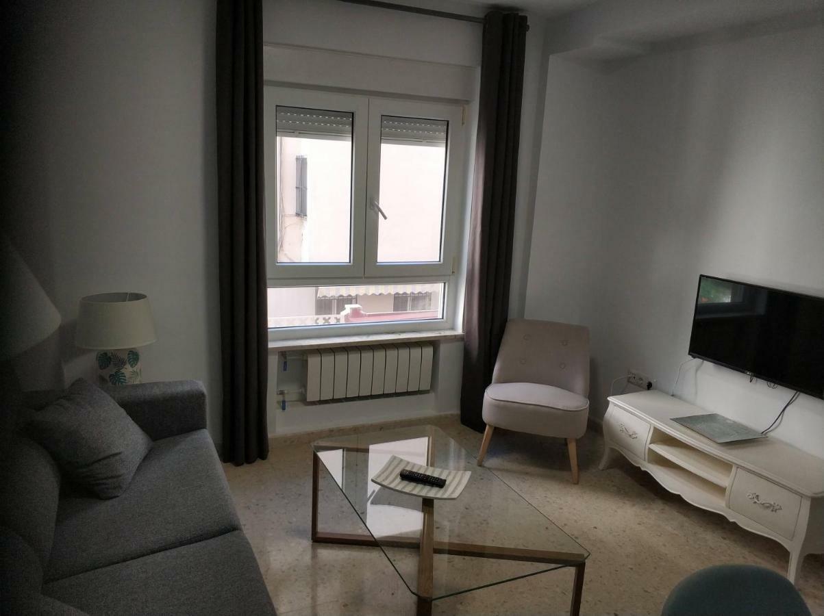 Guesting Comodoro Apartment Кадис Екстериор снимка